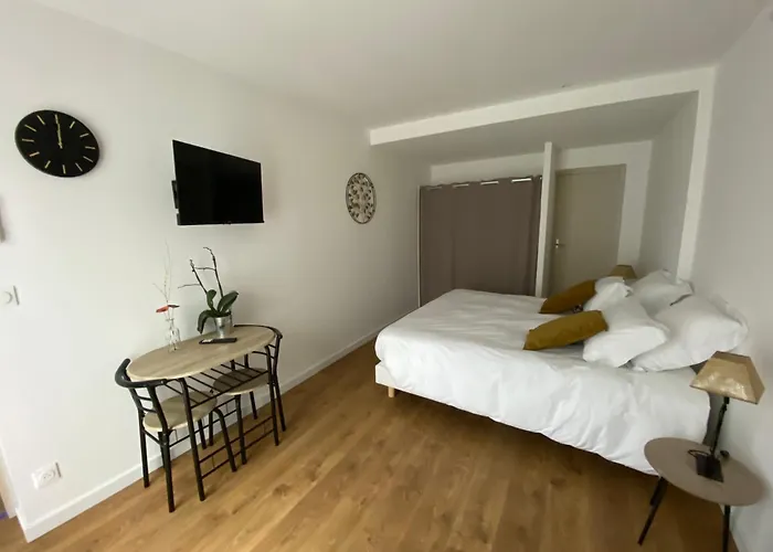 L Auvetia 150 Circuit 24h Πανσιόν